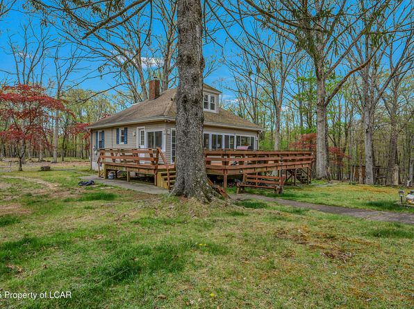 125 Pine View Est, Mountain Top, PA 18707