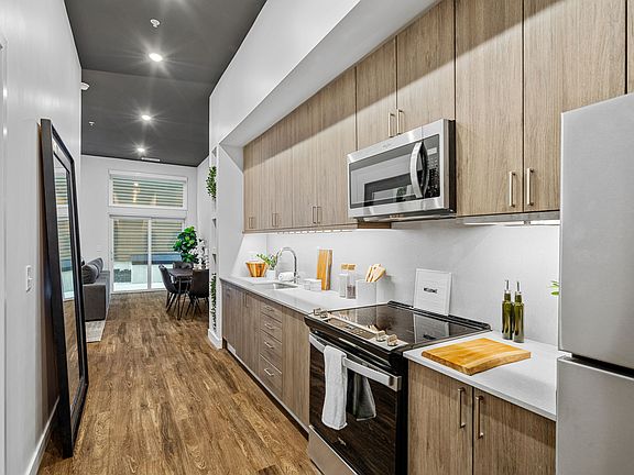 2nd image of 525 N 41st St Unit 205