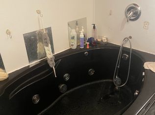 6620 N 24th St, Omaha, NE 68112