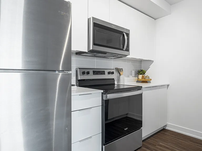 1354 Carling Ave — Photo 40