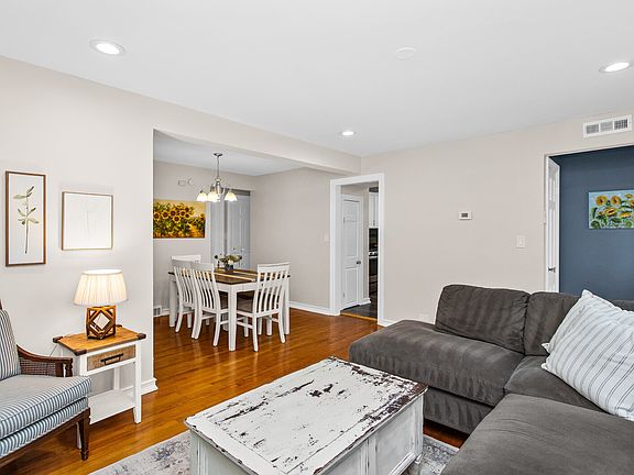 5th image of 1838 N 74th Ave