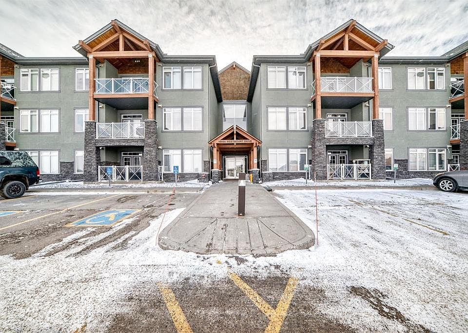 1st image of 1005 A NE Westmount Dr #107