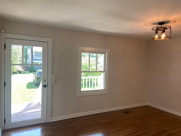 923 Cahal Ave — Photo 4