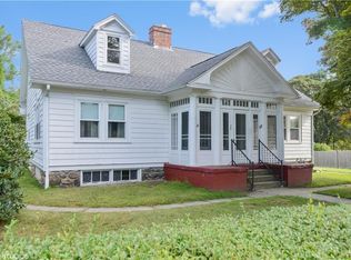 75 Allen Ave, South Kingstown, RI 02879