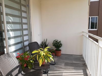 6960 NW 186th St APT 2-219, Hialeah, FL, 33015