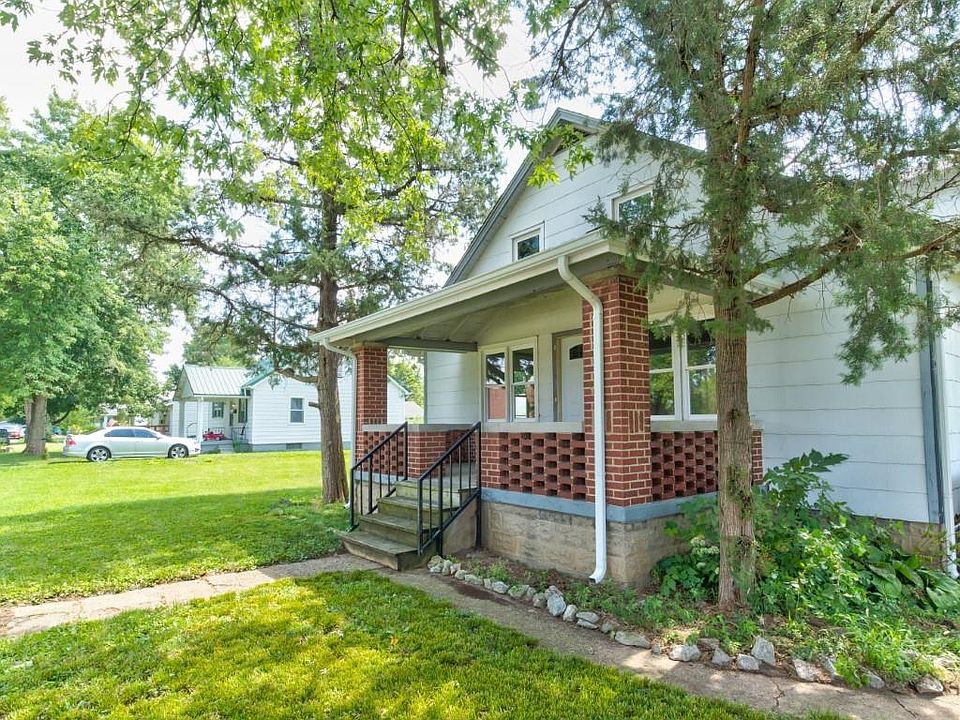 2141 McClure St Columbus, IN Zillow Apartments for Rent in Columbus