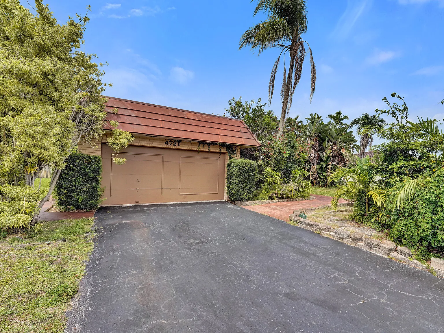 3 bed, 2.0 bath, 2500 sqft, $6,500 — Photo 3