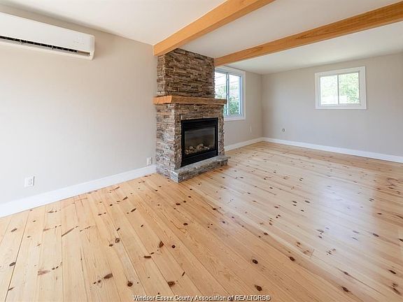 3rd image of 57 Sunnyside Ln