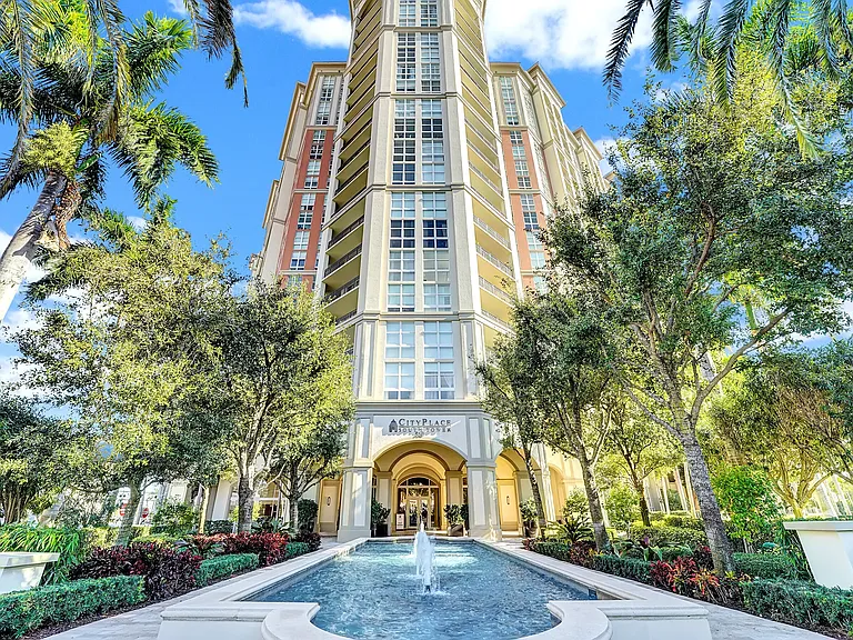 550 Okeechobee Blvd #MPH-16 — Photo 40