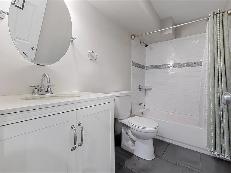 110 Chelsea St #1 — Photo 9