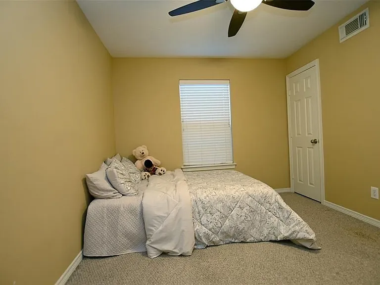 1375 Ella Pl — Photo 15
