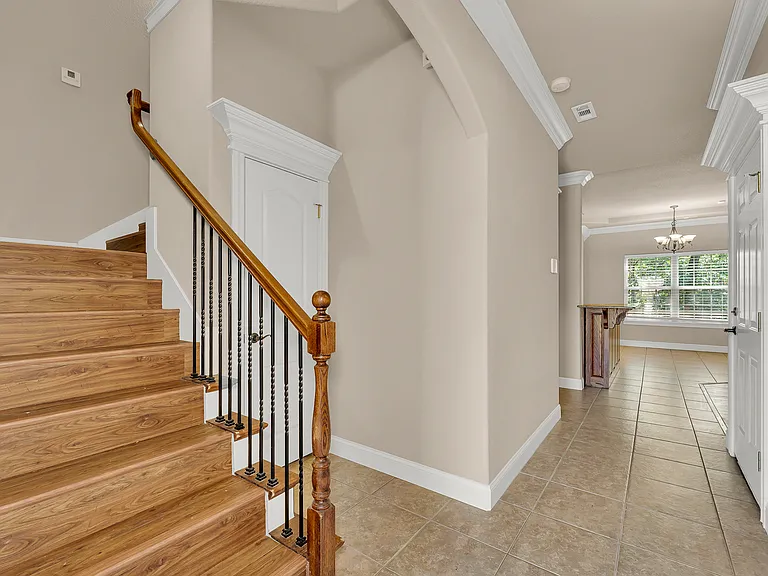 605 NW 17th Ct — Photo 27