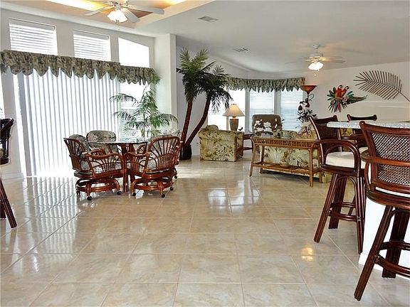 2nd image of 5106 Island View Cir N