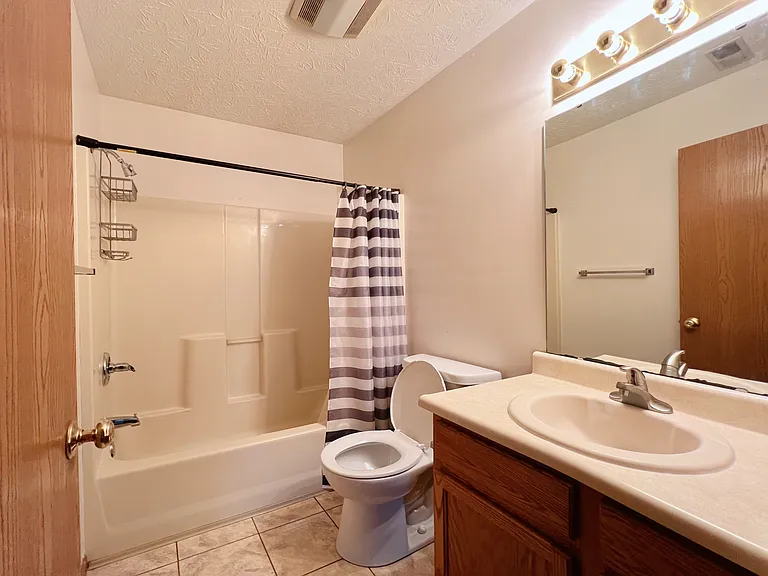 3220 Hunter Rd — Photo 12