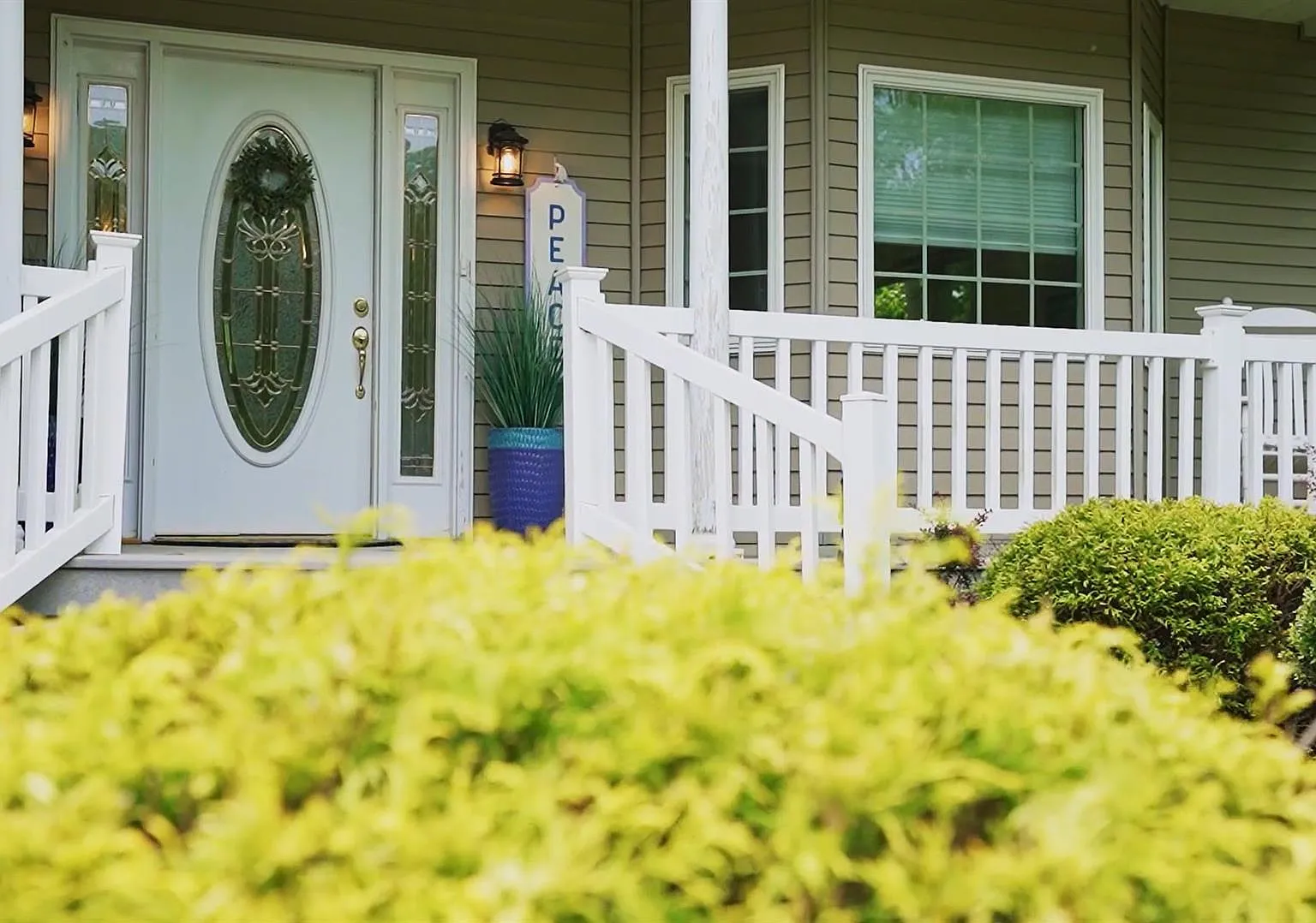 4 bed, 2.5 bath, 3000 sqft, $15,000 — Photo 3