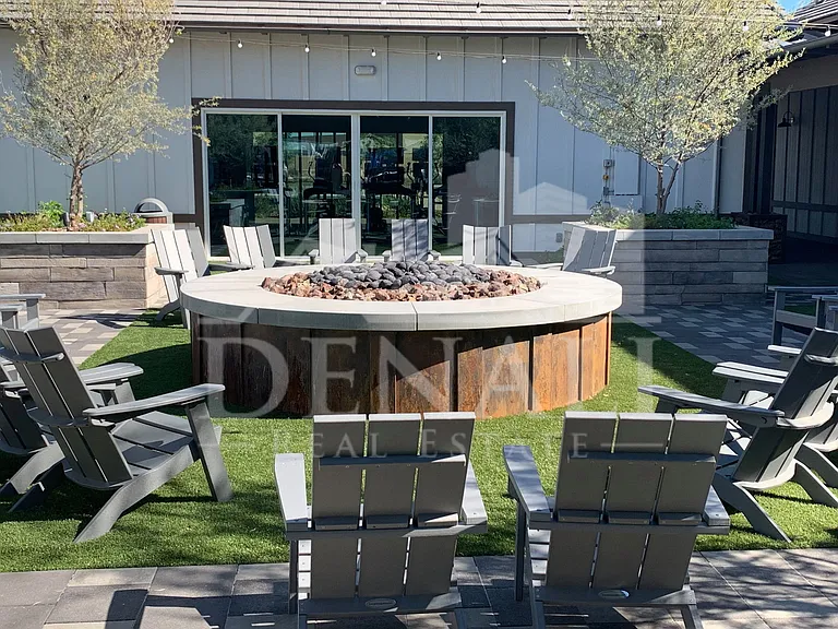 14351 W Georgia Dr — Photo 17