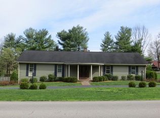 123 Country Ln, Frankfort, KY 40601