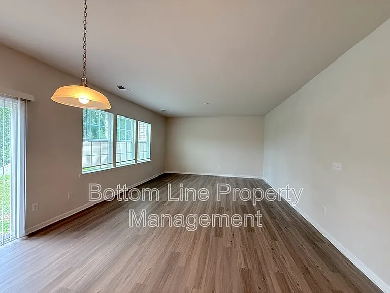 729 Willshire Falls Dr — Photo 7