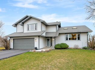 360 Cimarron Ct, Aurora, IL 60504