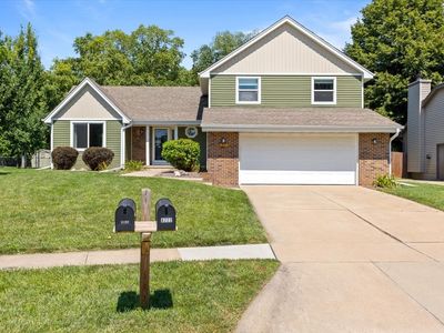 8223 Sharon Dr, Urbandale, IA, 50322