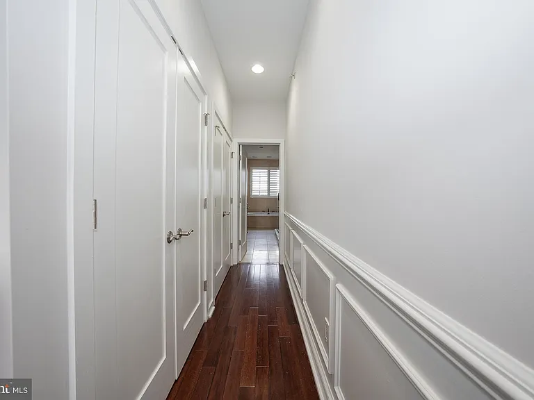 601 Poplar St — Photo 27