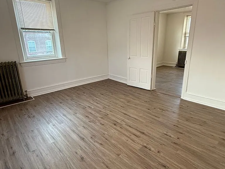 115 S Franklin St — Photo 1