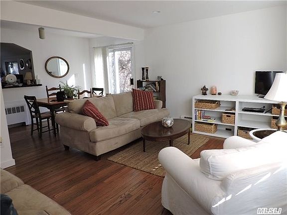 2nd image of 10A Sunset Ln