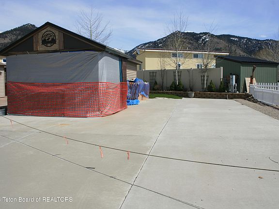 5th image of 837 Buckboard Dr