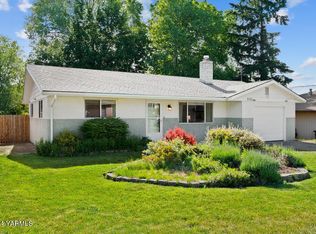 1011 S 33rd Ave, Yakima, WA 98902