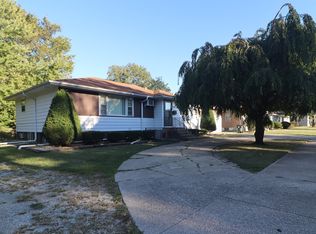 17941 Burnham Ave, Lansing, IL 60438