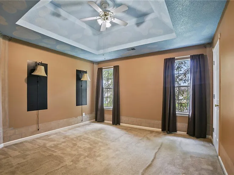 2224 Eagles Nest Cir — Photo 24