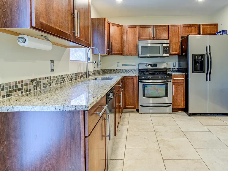 4813 Duval St — Photo 6