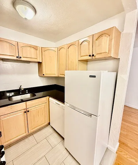 153 Salem St #5 — Photo 3