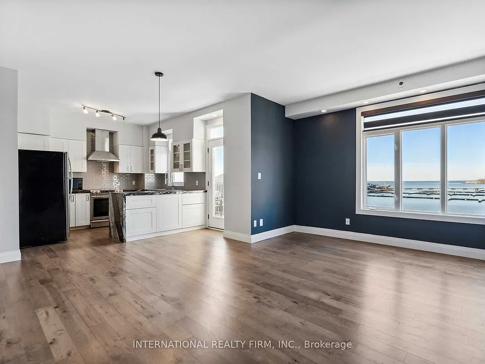 32 Stadium Rd #389