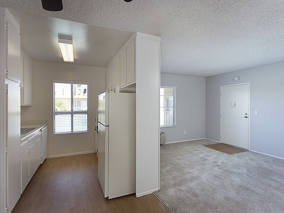 5th image of 1072 E Madison Ave APT 3