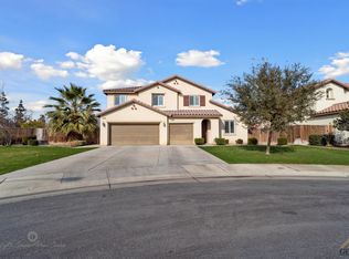 16028 La Strada Ct, Bakersfield, CA 93314