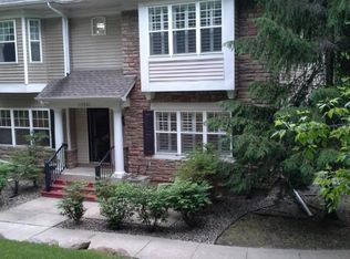 111301 Village Rd, Chaska, MN 55318