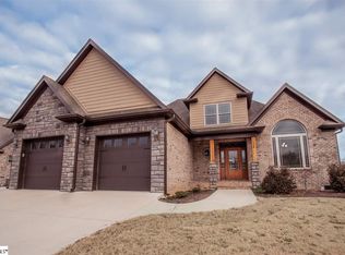 116 Stone Gate Dr, Duncan, SC 29334