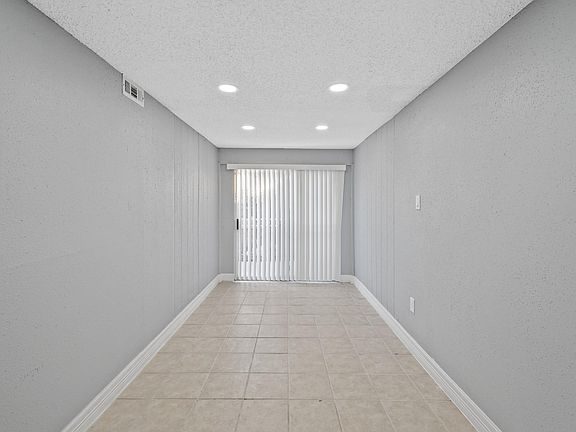5th image of 1218 New Tree Ln
