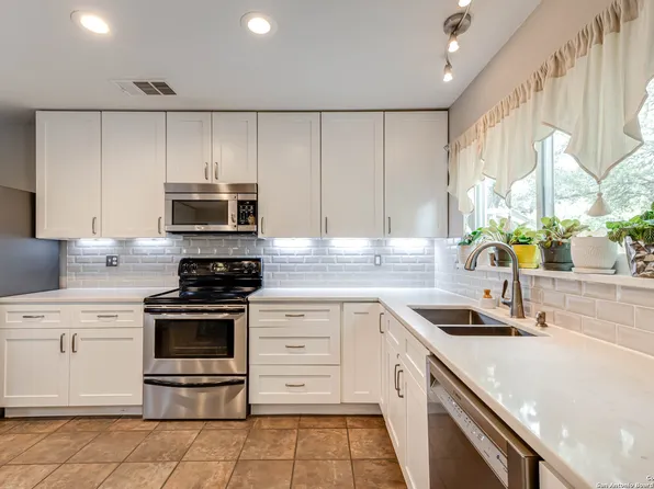 7715 Sandia, San Antonio, TX 78240