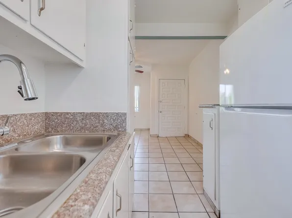2425-2431 S Ridgeley Dr, 2425-2431 S Ridgeley Dr #10, Los Angeles, CA 90016