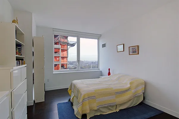 Sold by Corcoran | media 22