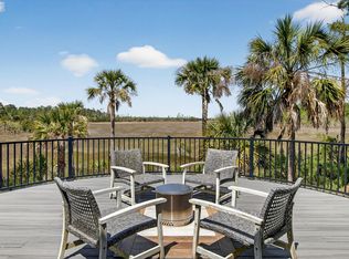 318 Oak Point Landing Dr, Mount Pleasant, SC 29464