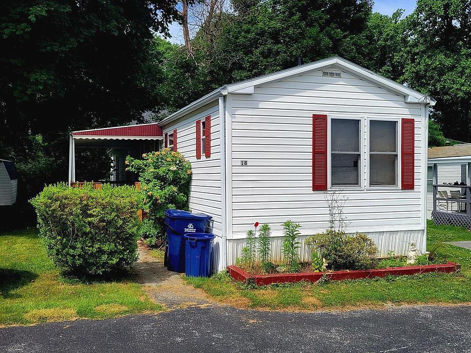 1st image of 270 W Uwchlan Ave