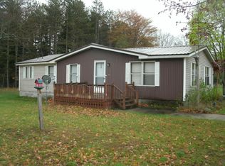 11655 W Washington Rd, Sumner, MI 48889