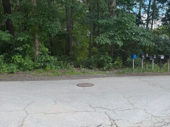 12 Taft St, Wareham, MA 02571