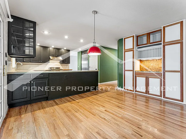 2295 Vineyard Pl — Photo 7