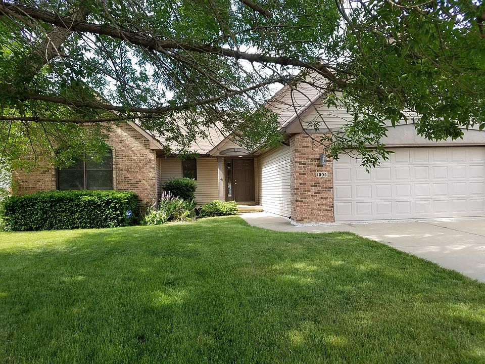 1005 Monarch Dr