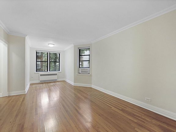 3rd image of 108 W 15th St APT 3L