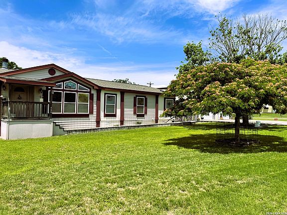 5th image of 460 Faurie Road